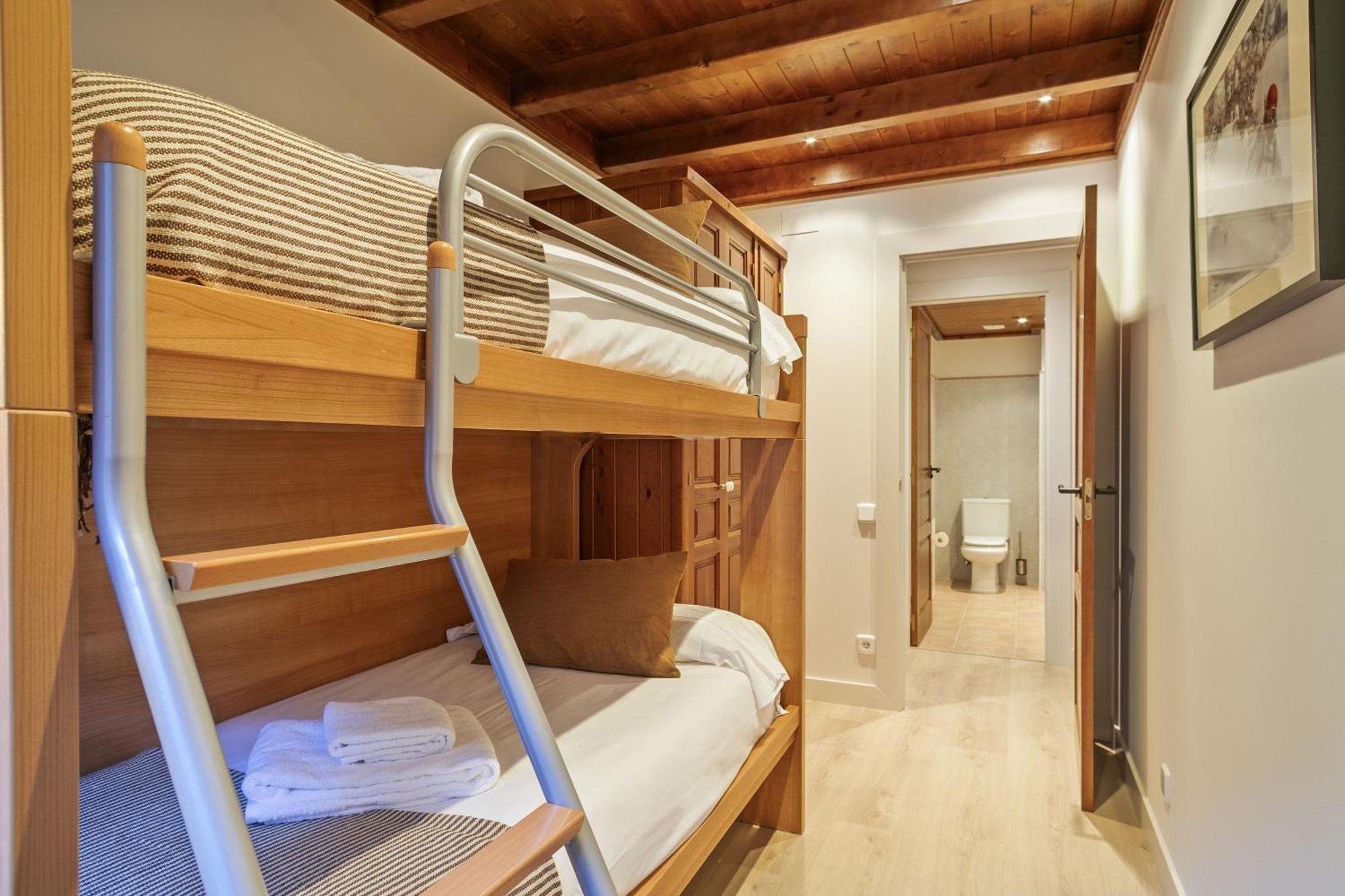 Luderna - Apartamento Val De Ruda A5 Orla บาเกย์รา-เบเรต ภายนอก รูปภาพ